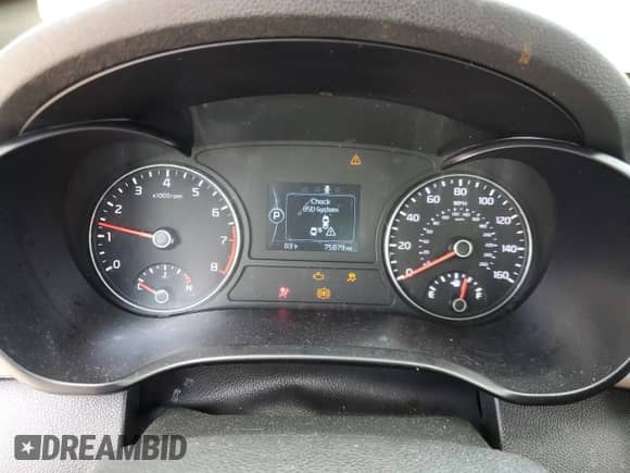 2018 Kia Optima LX с VIN 5XXGT4L37JG241671, выставлен на аукционе Copart как лот 83790845 с пробегом 75 879 миль миль и Списание • Salvage title. История ставок и продаж доступна на DreamBid. Изображение 9.