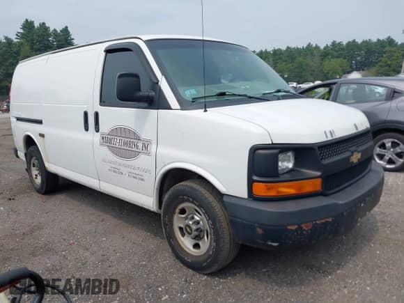 2011 Chevrolet Express Cargo with VIN 1GCWGFCA8B1135785, listed as a IAAI auction lot 42904485 with 193,162 mi miles and . Bid and sale history available at DreamBid. Image 1.
