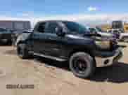 2012 Toyota Tundra z VIN 5TFRU5F10CX028076, wystawiony jako Copart lot #50353735 z przebiegiem 171 321 mil mil oraz Szkoda całkowita • Salvage title. Historia ofert i sprzedaży dostępna na DreamBid. Obrazek 4.