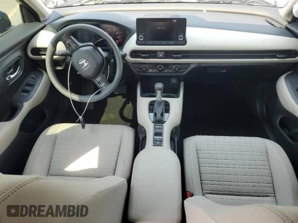 2025 Honda HR-V LX with VIN 3CZRZ2H37SM780693, listed as a Copart auction lot 71285475 with 1,809 mi miles and Salvage title. Bid and sale history available at DreamBid. Image 8.
