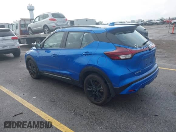 2023 Nissan Kicks SR with VIN 3N1CP5DV9PL489185, listed as a IAAI auction lot 43140950 with 17,000 mi miles and . Bid and sale history available at DreamBid. Image 3.