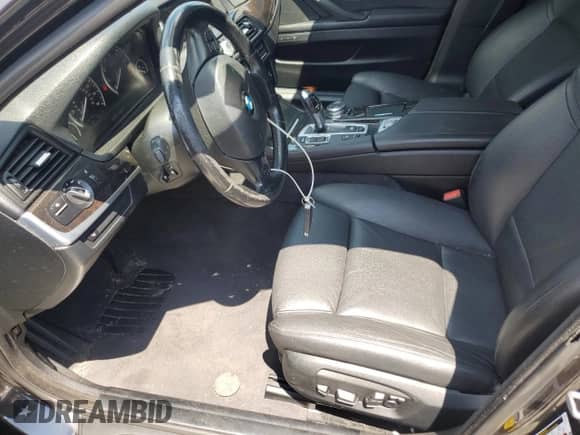 2015 BMW 5 Series 535i xDrive with VIN WBA5B3C52FD547312, listed as a Copart auction lot 66416015 with 134,895 mi miles and Salvage title. Bid and sale history available at DreamBid. Image 7.