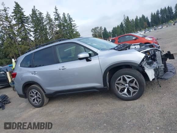 2023 Subaru Forester Premium z VIN JF2SKAEC6PH412903, wystawiony jako IAAI lot #43350925 z przebiegiem 25 241 mil mil oraz . Historia ofert i sprzedaży dostępna na DreamBid. Obrazek 14.