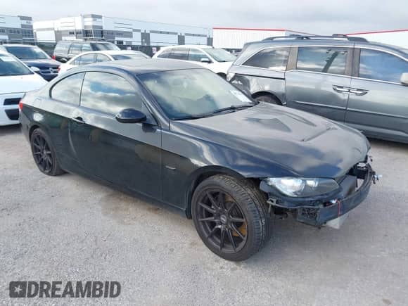 2009 BMW 3 Series 335i xDrive с VIN WBAWC73559E269609, выставлен на аукционе IAAI как лот 43539444 с пробегом 103 924 миль миль и . История ставок и продаж доступна на DreamBid. Изображение 1.