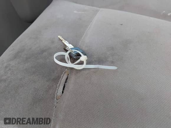 2013 Ford Econoline Cargo Commercial z VIN 1FTNS2EW1DDB05203, wystawiony jako IAAI lot #42777531 z przebiegiem 218 285 mil mil oraz . Historia ofert i sprzedaży dostępna na DreamBid. Obrazek 11.