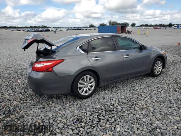 2016 Nissan Altima SR z VIN 1N4AL3AP4GC251336, wystawiony jako Copart lot #85492555 z przebiegiem 159 127 mil mil oraz Szkoda całkowita • Salvage title. Historia ofert i sprzedaży dostępna na DreamBid. Obrazek 3.