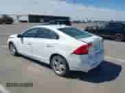 2015 Volvo S60 T5 Drive-E Premier с VIN YV126MFB4F1311757, выставлен на аукционе IAAI как лот 43069692 с пробегом 122 281 миль миль и . История ставок и продаж доступна на DreamBid. Изображение 3.