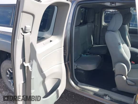 2014 Toyota Tacoma с VIN 5TFUX4EN2EX029460, выставлен на аукционе IAAI как лот 43366937 с пробегом 139 242 миль миль и . История ставок и продаж доступна на DreamBid. Изображение 8.