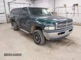 2001 Dodge 1500 z VIN 1B7HF16Y61S314665, wystawiony jako IAAI lot #43537227 z przebiegiem 134 615 mil mil oraz . Historia ofert i sprzedaży dostępna na DreamBid. Obrazek 1.