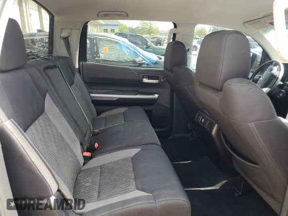 2016 Toyota Tundra SR5 с VIN 5TFDW5F17GX540122, выставлен на аукционе Copart как лот 68178165 с пробегом 166 644 миль миль и Списание • Salvage title. История ставок и продаж доступна на DreamBid. Изображение 10.