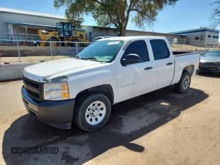 2013 Chevrolet Silverado 1500 Work Truck z VIN 3GCPCPEA4DG209985, wystawiony jako Copart lot #71810615 z przebiegiem 119 370 mil mil oraz Czysty tytuł • Clean title. Historia ofert i sprzedaży dostępna na DreamBid. Obrazek 1.
