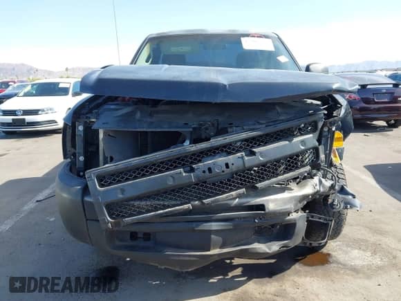2012 Chevrolet Silverado 1500 Work Truck с VIN 1GCNCPEX8CZ200071, выставлен на аукционе IAAI как лот 42390598 с пробегом 140 344 миль миль и . История ставок и продаж доступна на DreamBid. Изображение 13.