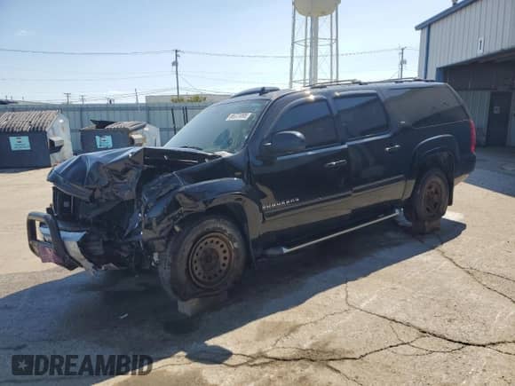 2013 Chevrolet Suburban LT с VIN 1GNSKJE79DR187603, выставлен на аукционе Copart как лот 68721095 с пробегом 207 348 миль миль и Списание • Salvage title. История ставок и продаж доступна на DreamBid. Изображение 1.
