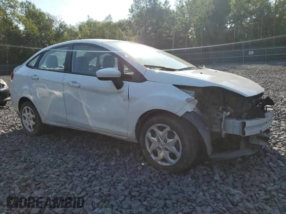 2013 Ford Fiesta S with VIN 3FADP4AJ7DM178590, listed as a Copart auction lot 68642865 with 42,996 mi miles and Salvage title. Bid and sale history available at DreamBid. Image 4.