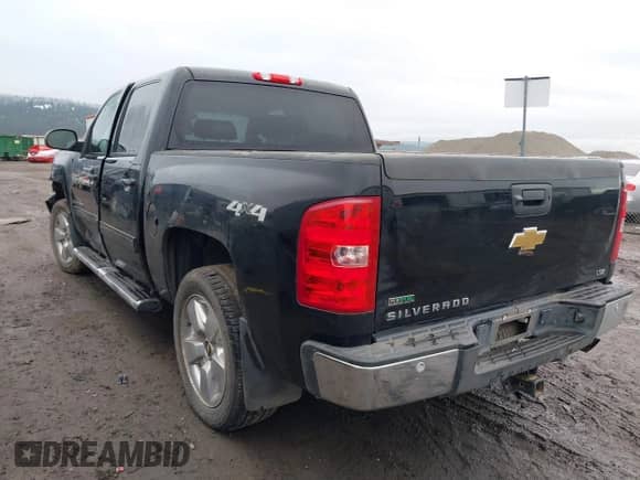 2011 Chevrolet Silverado 1500 LTZ z VIN 3GCPKTE27BG375676, wystawiony jako IAAI lot #41205671 z przebiegiem 124 058 mil mil oraz . Historia ofert i sprzedaży dostępna na DreamBid. Obrazek 3.