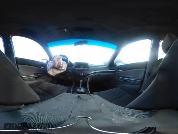 2010 Honda Accord EX с VIN 1HGCP3F75AA010728, выставлен на аукционе IAAI как лот 41984817 с пробегом 210 022 миль миль и . История ставок и продаж доступна на DreamBid. Изображение 19.