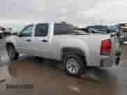 2010 GMC Sierra 1500 SL z VIN 3GTRCUEA7AG292220, wystawiony jako Copart lot #85700414 z przebiegiem 178 290 mil mil oraz Czysty tytuł • Clean title. Historia ofert i sprzedaży dostępna na DreamBid. Obrazek 2.