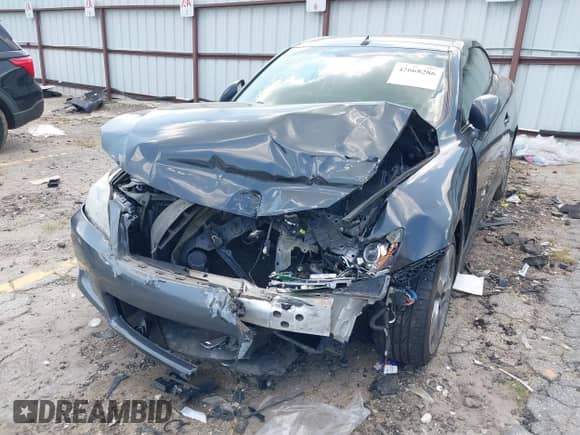 2011 Lexus IS 250 C z VIN JTHFF2C22B2515346, wystawiony jako IAAI lot #42668286 z przebiegiem 177 747 mil mil oraz . Historia ofert i sprzedaży dostępna na DreamBid. Obrazek 6.