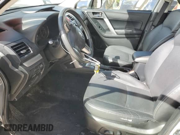 2014 Subaru Forester Limited z VIN JF2SJAHC3EH556100, wystawiony jako Copart lot #83784515 z przebiegiem 131 215 mil mil oraz Szkoda całkowita • Salvage title. Historia ofert i sprzedaży dostępna na DreamBid. Obrazek 7.