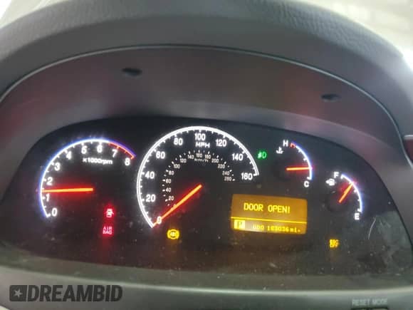 2006 Hyundai Azera SE с VIN KMHFC46F86A057579, выставлен на аукционе Copart как лот 83925515 с пробегом 183 036 миль миль и Списание • Salvage title. История ставок и продаж доступна на DreamBid. Изображение 9.