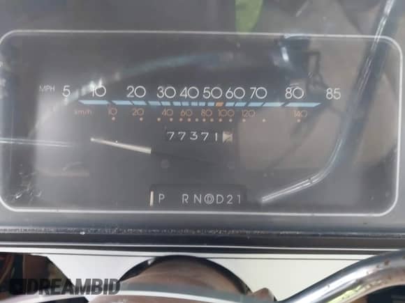1985 Chevrolet Caprice z VIN 2G1BN69H2F9102803, wystawiony jako IAAI lot #43006585 z przebiegiem 77 371 mil mil oraz . Historia ofert i sprzedaży dostępna na DreamBid. Obrazek 7.