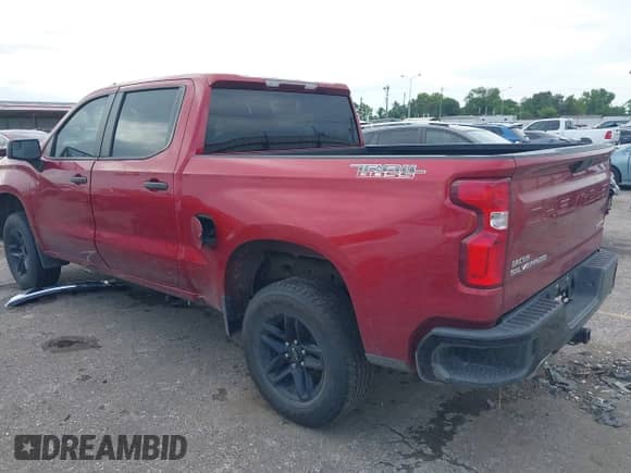 2021 Chevrolet Silverado 1500 Custom Trail Boss with VIN 1GCPYCEF8MZ266566, listed as a IAAI auction lot 42639628 with 102,975 mi miles and . Bid and sale history available at DreamBid. Image 3.