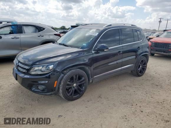 2012 Volkswagen Tiguan S с VIN WVGBV7AX9CW529247, выставлен на аукционе Copart как лот 82168935 с пробегом 180 768 миль миль и Списание • Salvage title. История ставок и продаж доступна на DreamBid. Изображение 1.