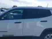 2025 Jeep Compass Sport z VIN 3C4NJDAN9ST516030, wystawiony jako IAAI lot #41471666 z przebiegiem 2 094 mil mil oraz . Historia ofert i sprzedaży dostępna na DreamBid. Obrazek 15.