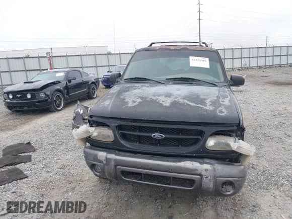 2000 Ford Explorer Sport с VIN 1FMYU60E0YUA32680, выставлен на аукционе IAAI как лот 43313986 с пробегом 286 978 миль миль и . История ставок и продаж доступна на DreamBid. Изображение 6.