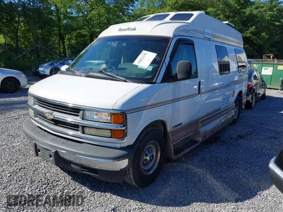 2002 Chevrolet Express с VIN 1GCHG39RX21236461, выставлен на аукционе IAAI как лот 42812196 с пробегом 45 009 миль миль и . История ставок и продаж доступна на DreamBid. Изображение 2.