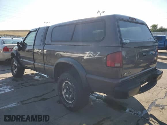 2000 Chevrolet S-10 LS ZR2 с VIN 1GCCT19W9Y8180772, выставлен на аукционе Copart как лот 70775354 с пробегом 133 820 миль миль и Списание • Salvage title. История ставок и продаж доступна на DreamBid. Изображение 2.