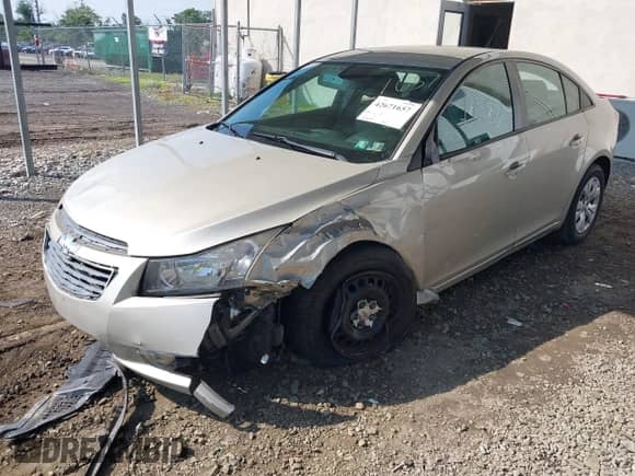 2014 Chevrolet Cruze LS с VIN 1G1PA5SG6E7471032, выставлен на аукционе IAAI как лот 42671657 с пробегом 119 882 миль миль и . История ставок и продаж доступна на DreamBid. Изображение 19.