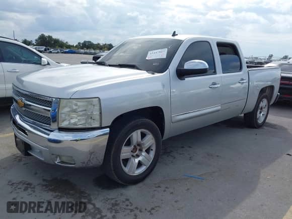 2012 Chevrolet Silverado 1500 LT z VIN 3GCPCSE07CG210377, wystawiony jako IAAI lot #43447867 z przebiegiem 268 463 mil mil oraz . Historia ofert i sprzedaży dostępna na DreamBid. Obrazek 17.
