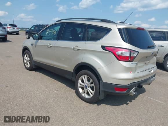2018 Ford Escape SE с VIN 1FMCU9GD9JUA85683, выставлен на аукционе IAAI как лот 42973456 с пробегом 115 952 миль миль и . История ставок и продаж доступна на DreamBid. Изображение 3.
