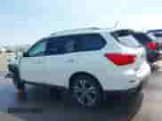 2017 Nissan Pathfinder SL z VIN 5N1DR2MM3HC625420, wystawiony jako IAAI lot #42454099 z przebiegiem 72 063 mil mil oraz . Historia ofert i sprzedaży dostępna na DreamBid. Obrazek 15.