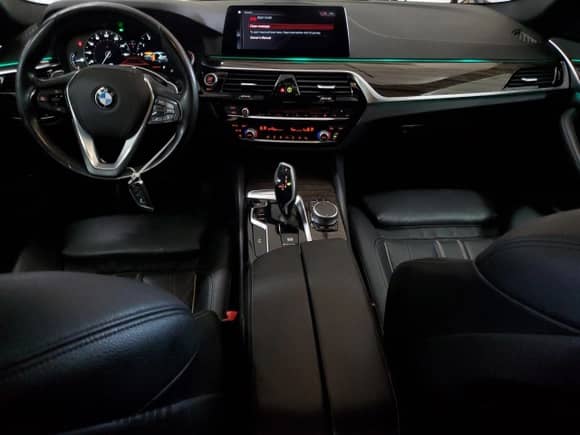 2019 BMW 5 Series 530i с VIN WBAJA5C57KWW25692, выставлен на аукционе Copart как лот 69042365 с пробегом 95 760 миль миль и Списание • Salvage title. История ставок и продаж доступна на DreamBid. Изображение 8.