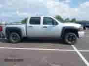 2010 Chevrolet Silverado 1500 LT z VIN 3GCRKSEA6AG104178, wystawiony jako IAAI lot #43034637 z przebiegiem 232 844 mil mil oraz . Historia ofert i sprzedaży dostępna na DreamBid. Obrazek 13.