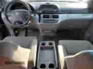 2008 Honda Odyssey EX z VIN 5FNRL38448B082254, wystawiony jako Copart lot #81630435 z przebiegiem 178 438 mil mil oraz Szkoda całkowita • Salvage title. Historia ofert i sprzedaży dostępna na DreamBid. Obrazek 8.