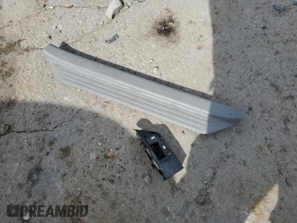 2009 Toyota Camry with VIN 4T4BE46K59R093289, listed as a Copart auction lot 86498685 with 313,956 mi miles and Salvage title. Bid and sale history available at DreamBid. Image 12.