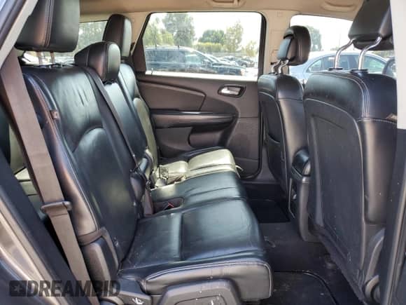 2016 Dodge Journey Crossroad Plus z VIN 3C4PDCGG3GT107676, wystawiony jako Copart lot #84402375 z przebiegiem 105 217 mil mil oraz Czysty tytuł • Clean title. Historia ofert i sprzedaży dostępna na DreamBid. Obrazek 11.