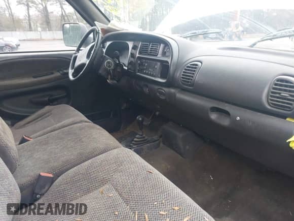 2001 Dodge 1500 с VIN 1B7HF13YX1J273581, выставлен на аукционе IAAI как лот 41965682 с пробегом 73 375 миль миль и . История ставок и продаж доступна на DreamBid. Изображение 5.