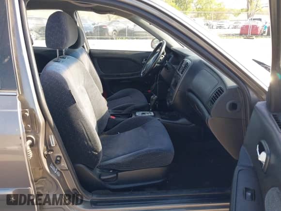 2003 Hyundai Sonata with VIN KMHWF25S03A877600, listed as a IAAI auction lot 42247620 with 85,392 mi miles and . Bid and sale history available at DreamBid. Image 5.