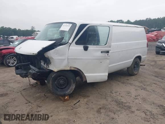 1997 Dodge Cargo с VIN 2B7HB11X6VK562585, выставлен на аукционе IAAI как лот 42372315 с пробегом 47 391 миль миль и . История ставок и продаж доступна на DreamBid. Изображение 2.