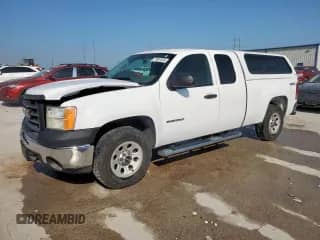 2013 GMC Sierra 1500 Work Truck with VIN 1GTR2TE79DZ106957, listed as a Copart auction lot 71857325 with 123,328 mi miles and Clean title. Bid and sale history available at DreamBid. Image 1.
