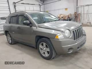 2007 Jeep Compass Sport with VIN 1J8FF47W47D120695, listed as a IAAI auction lot 42947023 with 177,226 mi miles and . Bid and sale history available at DreamBid. Image 1.