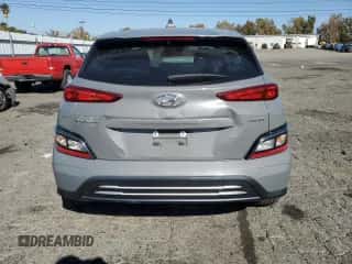 2023 Hyundai Kona SE z VIN KM8K23AG9PU183784, wystawiony jako Copart lot #84959005 z przebiegiem 72 444 mil mil oraz Szkoda całkowita • Salvage title. Historia ofert i sprzedaży dostępna na DreamBid. Obrazek 6.