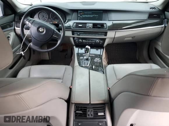 2012 BMW 5 Series 535i xDrive с VIN WBAFU7C58CDU57762, выставлен на аукционе Copart как лот 81649445 с пробегом 197 628 миль миль и Чистый • Clean title. История ставок и продаж доступна на DreamBid. Изображение 8.