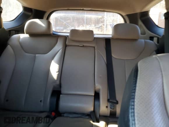 2019 Hyundai Santa Fe Limited z VIN 5NMS53AA6KH103431, wystawiony jako Copart lot #44368625 z przebiegiem 77 635 mil mil oraz Szkoda całkowita • Salvage title. Historia ofert i sprzedaży dostępna na DreamBid. Obrazek 10.