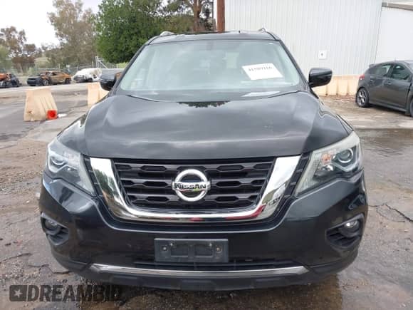 2018 Nissan Pathfinder S z VIN 5N1DR2MN1JC640710, wystawiony jako IAAI lot #41589166 z przebiegiem 93 554 mil mil oraz . Historia ofert i sprzedaży dostępna na DreamBid. Obrazek 13.