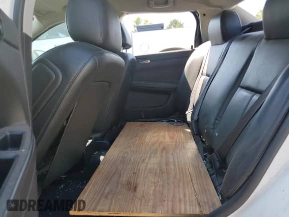 2016 Chevrolet Impala Police Police с VIN 2G1WD5E3XG1104596, выставлен на аукционе Copart как лот 71199694 с пробегом 55 317 миль миль и Списание • Salvage title. История ставок и продаж доступна на DreamBid. Изображение 10.